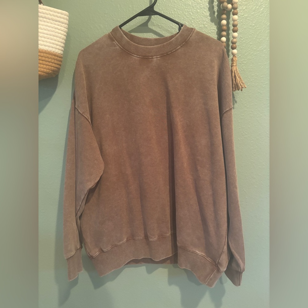 Brown acid wash Crewneck Sweatshirt Size L NWOT